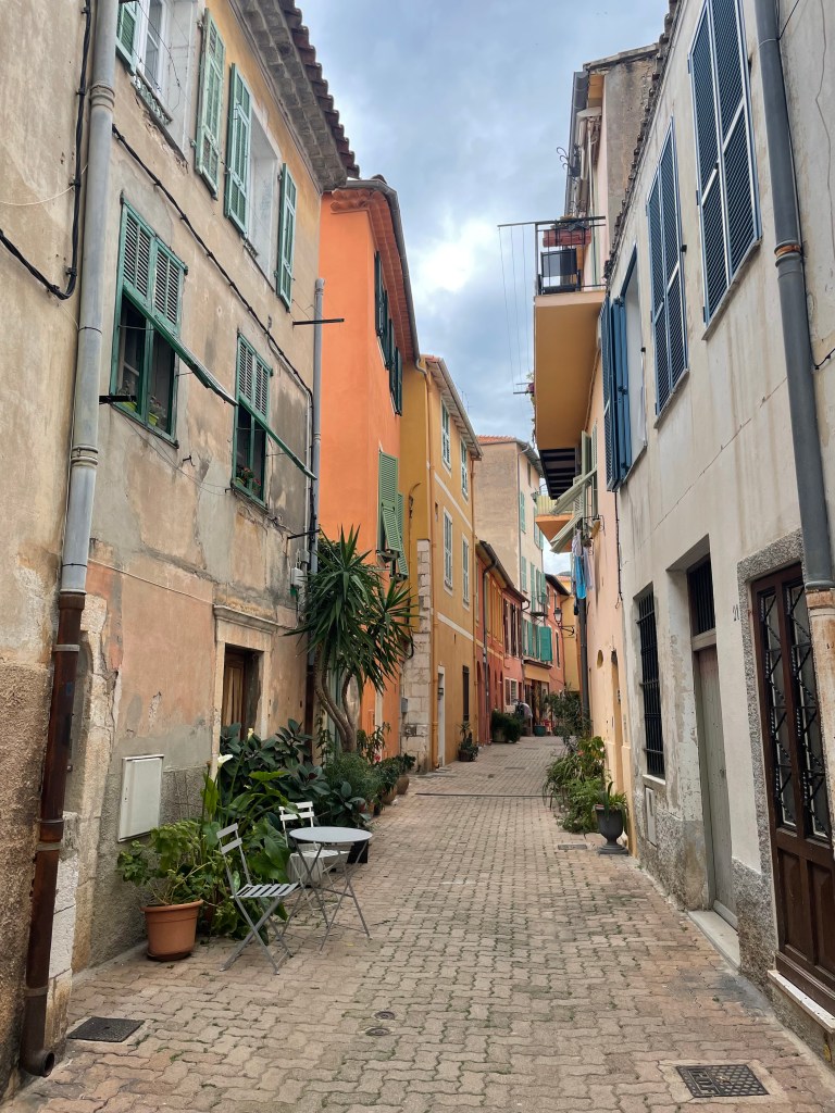 Staré město Villefranche-sur-Mer, Azurové pobřeží