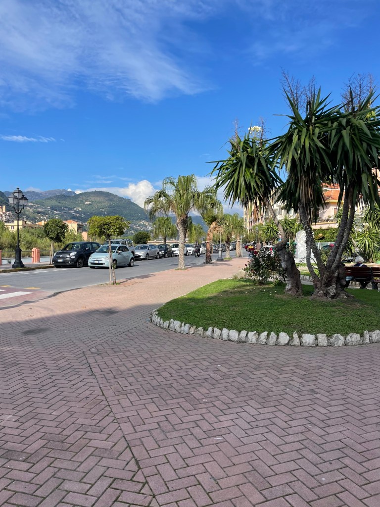 Centrum města Ventimiglia v Itálii