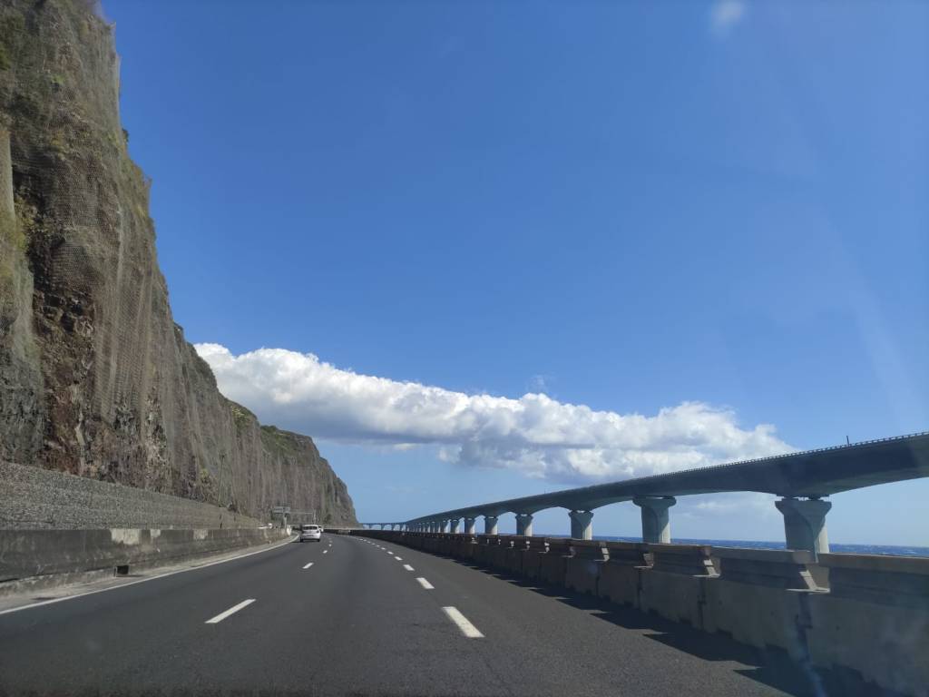 Nová dálnice na ostrově Réunion