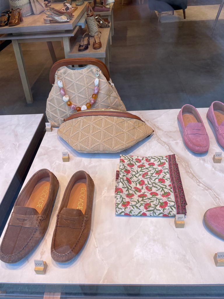 Butik značky Bocage kousek od metra Alésia