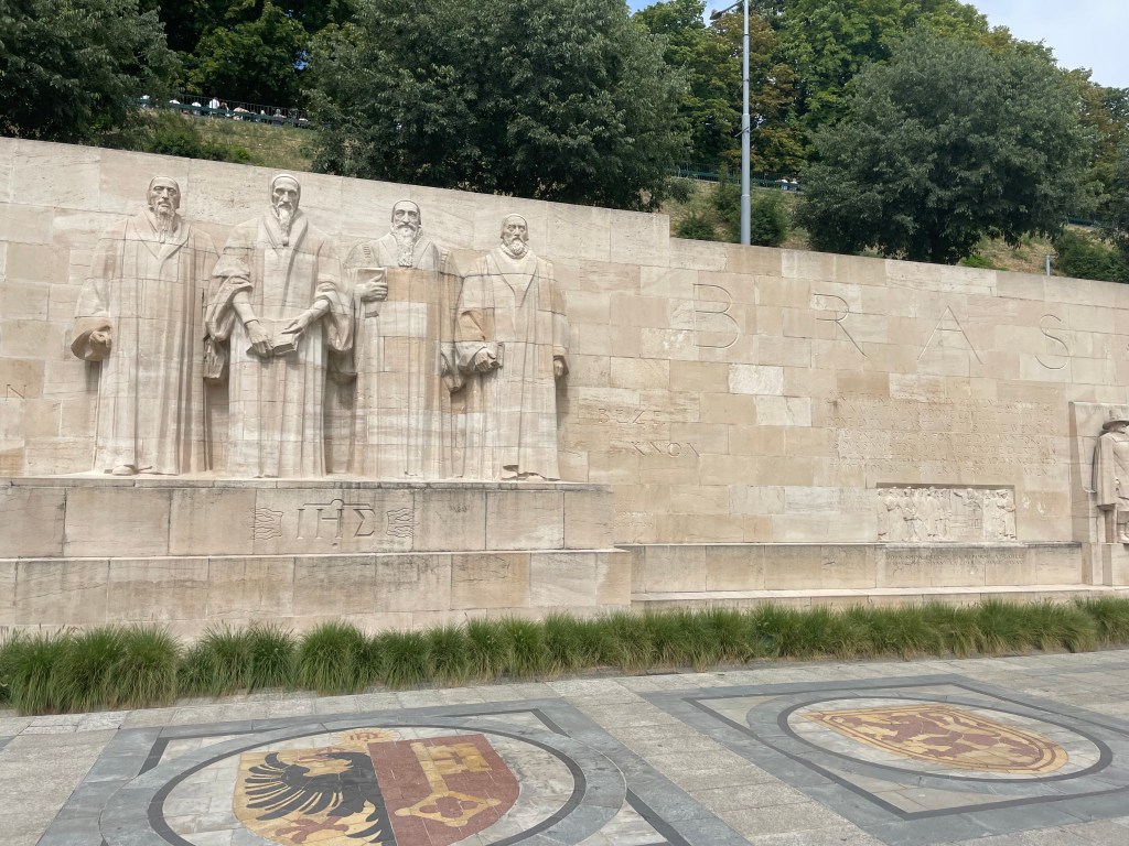 Zeď reformace v Ženevě, William Farel, Jan Kalvín, Theodore Beza a John Knox.